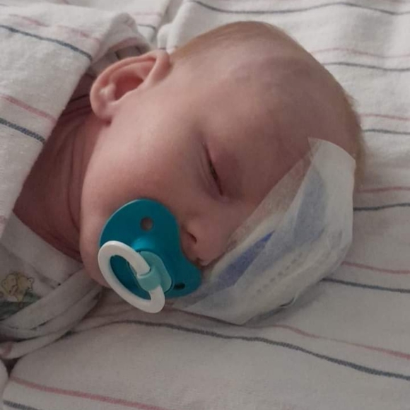 Posh Ambassador Christy - Picture 11 of 11